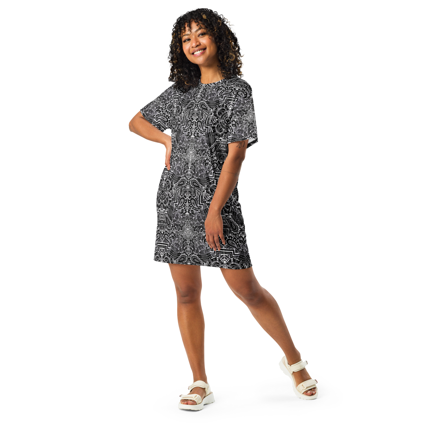 "CHOCLO" T-shirt Dress