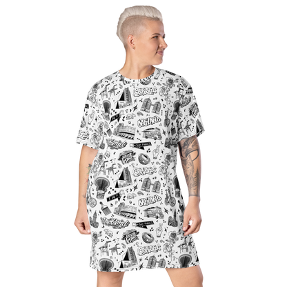 "OAKLAND TILABLE" T-shirt Dress